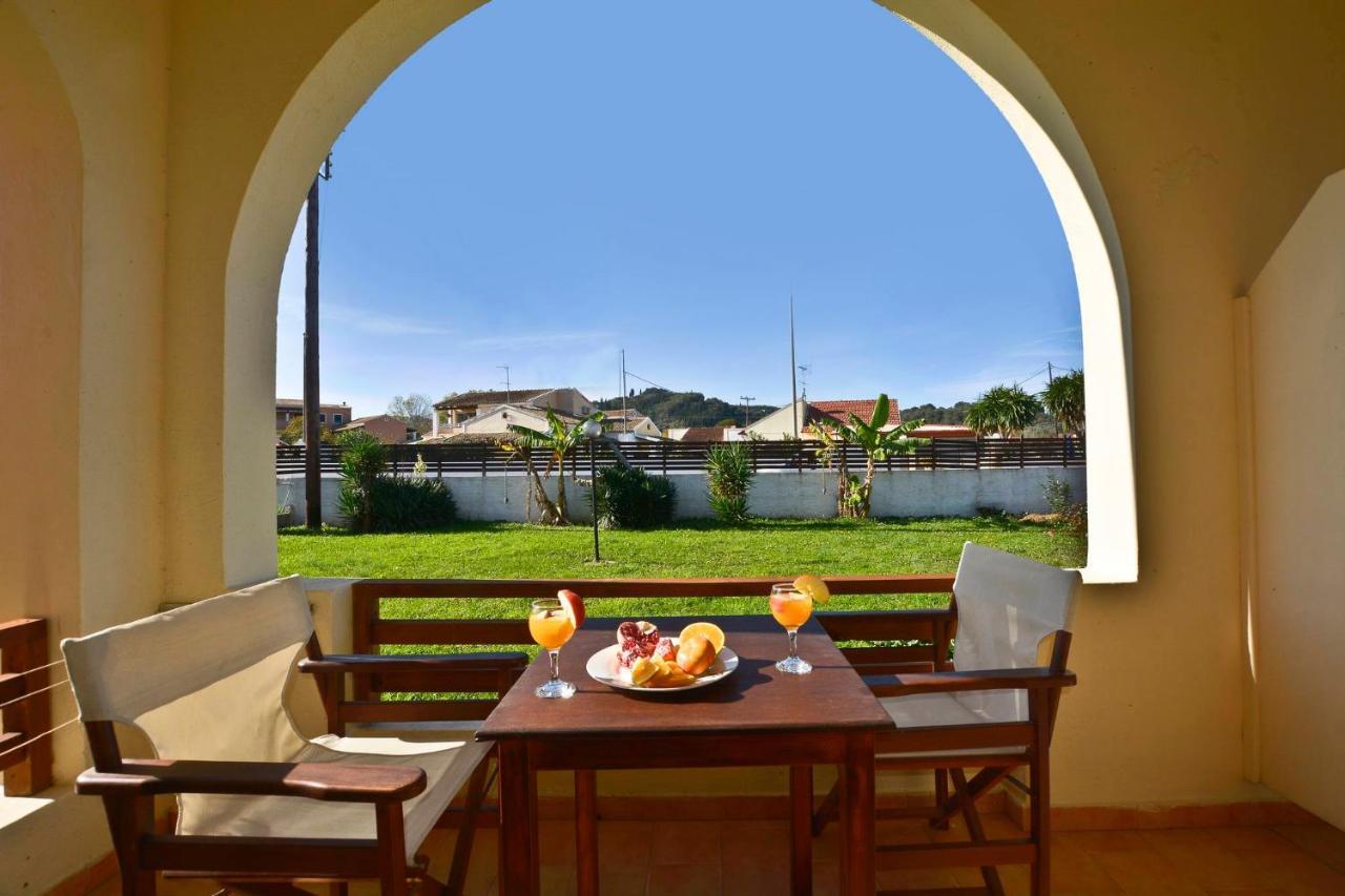 Louvros Sidari Corfu * Sidárion