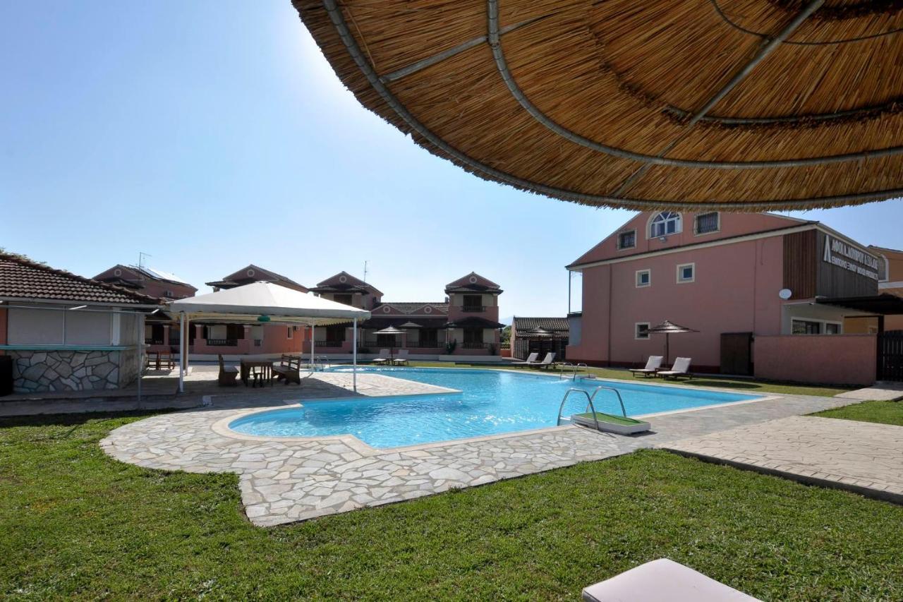 Louvros Sidari Corfu * Sidari (Corfu)